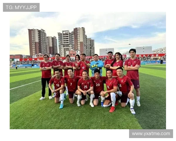 身高176的足球明星如何在绿茵场上展现出色的技艺与风采