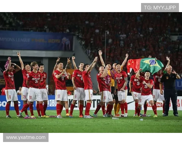 广州足球队的节奏与魅力探讨：从历史到未来的全面分析